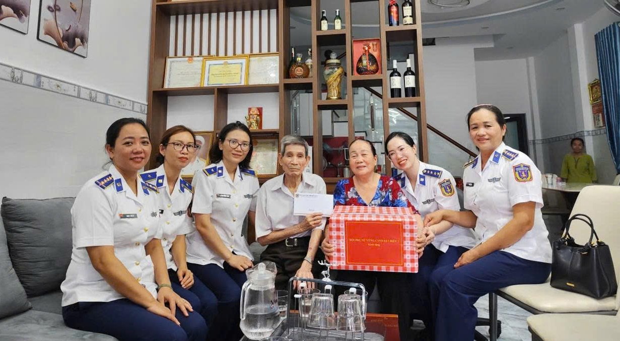 Nữ đại úy là tấm gương tiêu biểu của Cảnh sát biển Việt Nam - Ảnh 2.