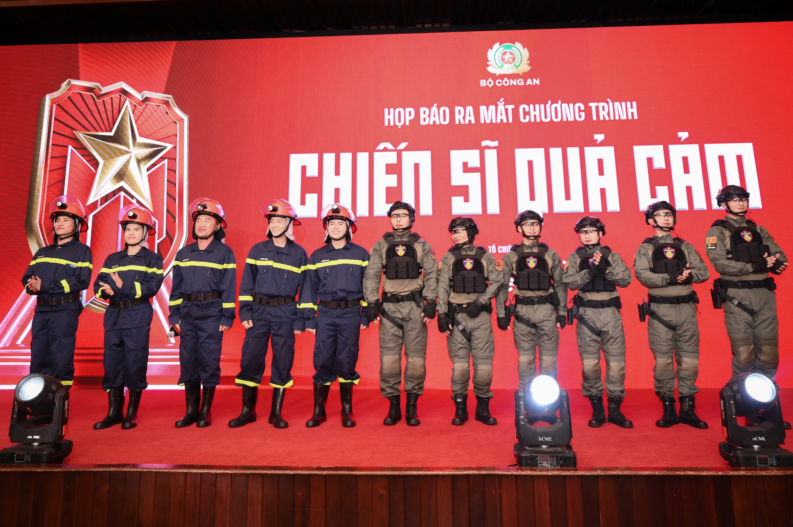 Tiến Luật gọi Chiến sĩ quả cảm l&agrave; một chương tr&igrave;nh "Qu&aacute; kinh khủng"- Ảnh 1.
