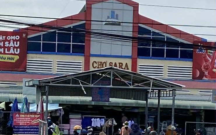 Chủ đầu tư chợ Sa Ra nói gì sau những ồn ào về thu phí?