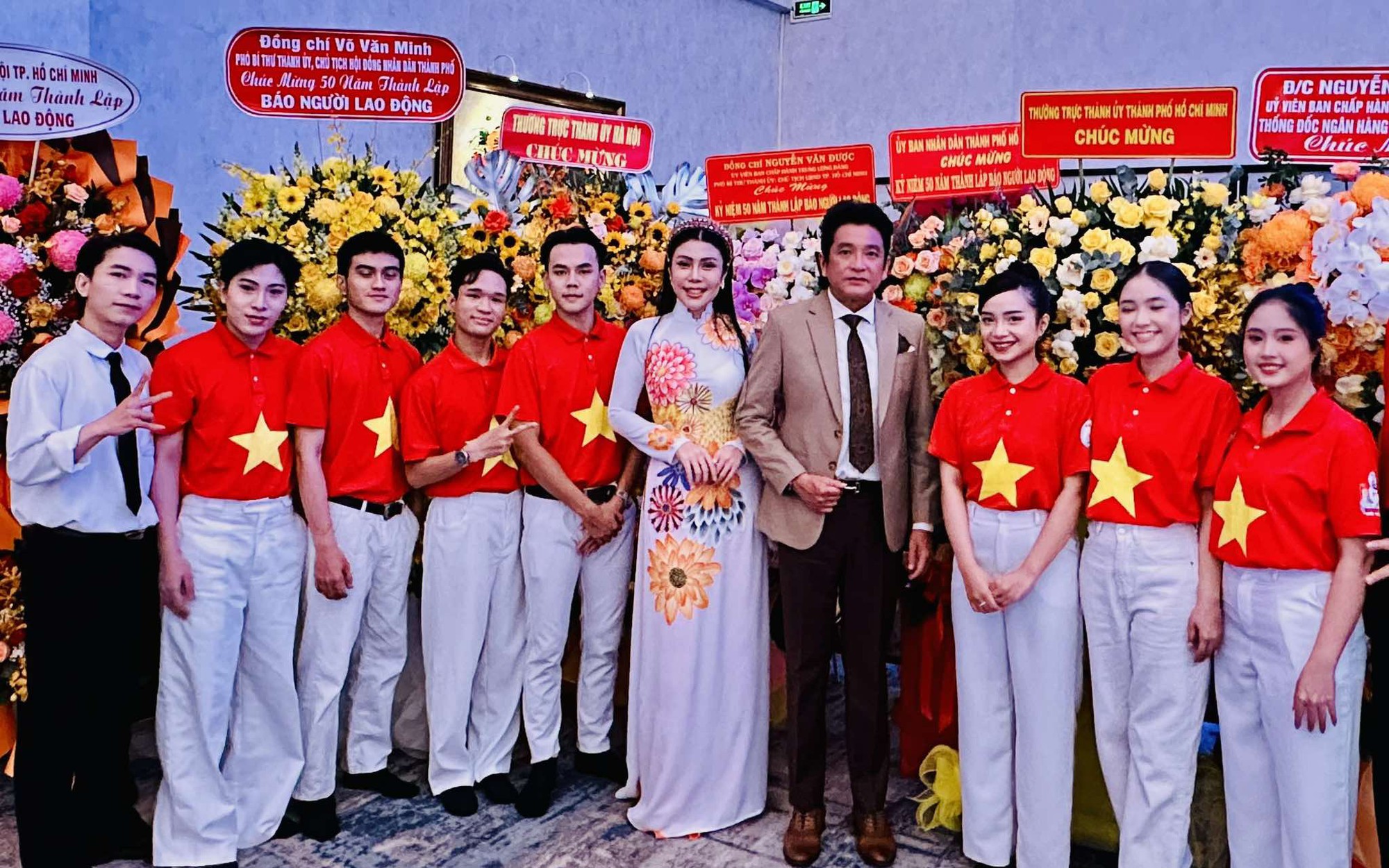 Dư âm: Báo Người Lao Động - 50 năm một hành trình vẻ vang trong trái tim nghệ sĩ