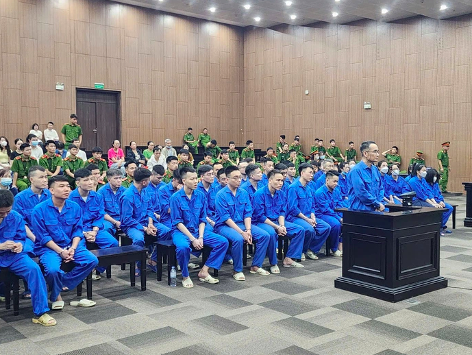 "&Ocirc;ng tr&ugrave;m" đ&ograve;i nợ thu&ecirc; hơn 3.555 tỉ đồng bị đề nghị 12-14 năm t&ugrave;- Ảnh 2.