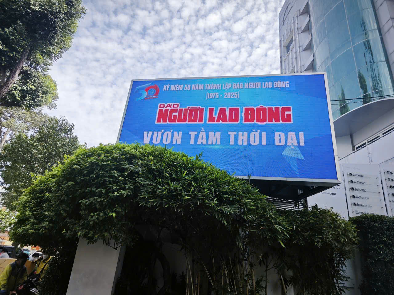 H&agrave;nh tr&igrave;nh nửa thế kỷ B&aacute;o Người Lao Động rực rỡ giữa l&ograve;ng TP HCM- Ảnh 16.