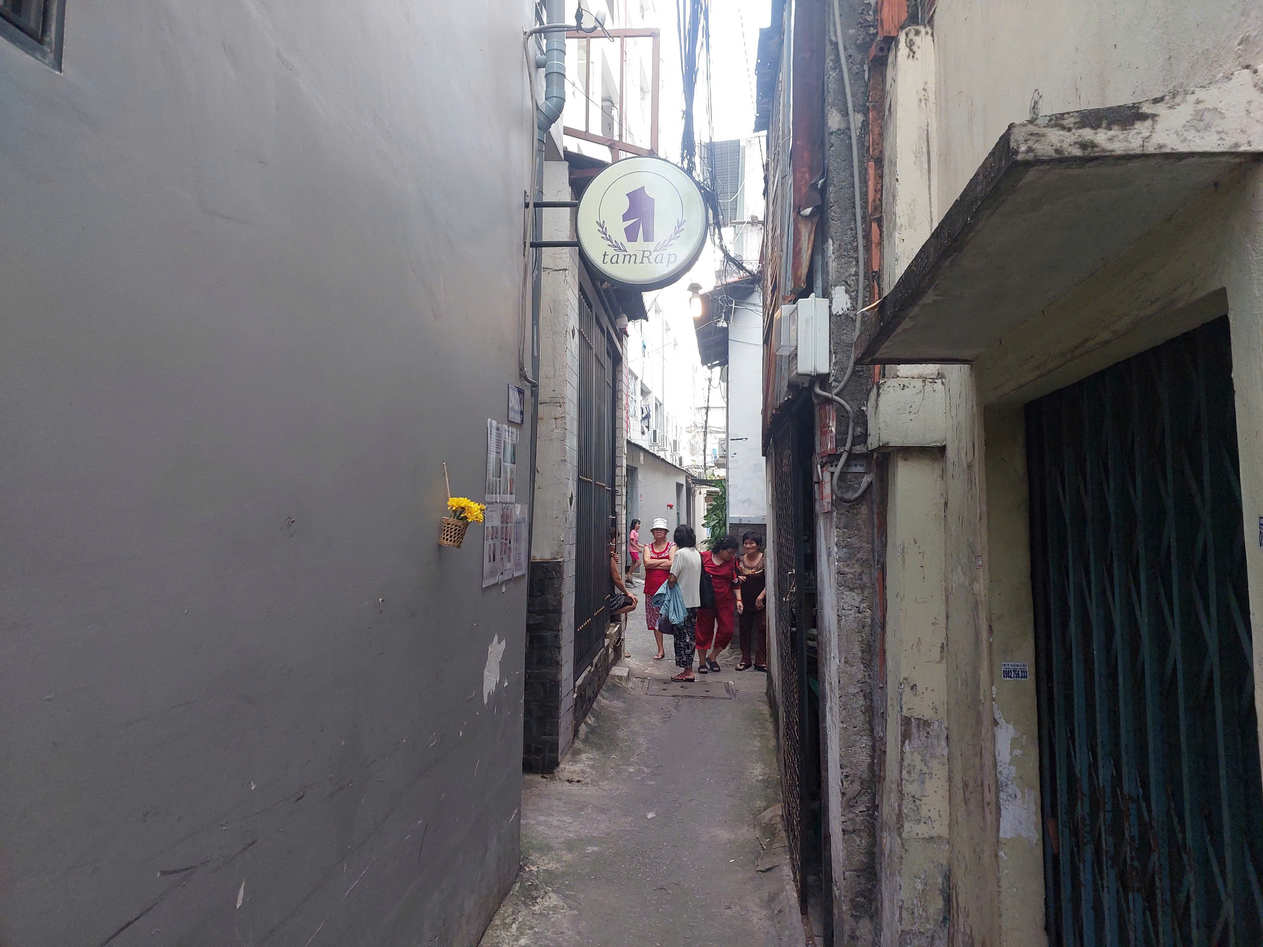 Bạn trai câm điếc sát hại bạn gái , phát hiện thi thể trong vali ở TP HCM - Ảnh 1.