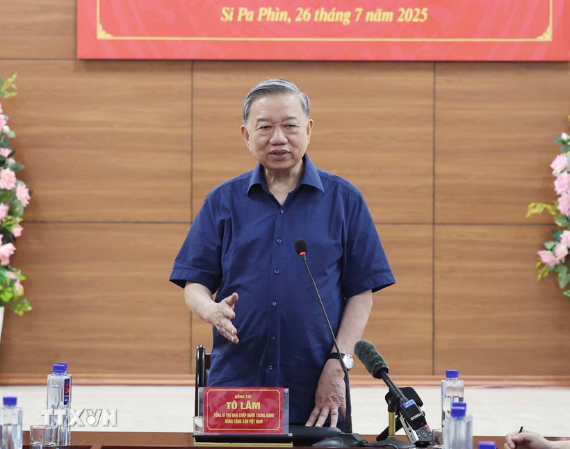 Tổng B&iacute; thư T&ocirc; L&acirc;m kiểm tra vận h&agrave;nh hoạt động hệ thống ch&iacute;nh trị x&atilde; bi&ecirc;n giới Si Pa Ph&igrave;n- Ảnh 2.