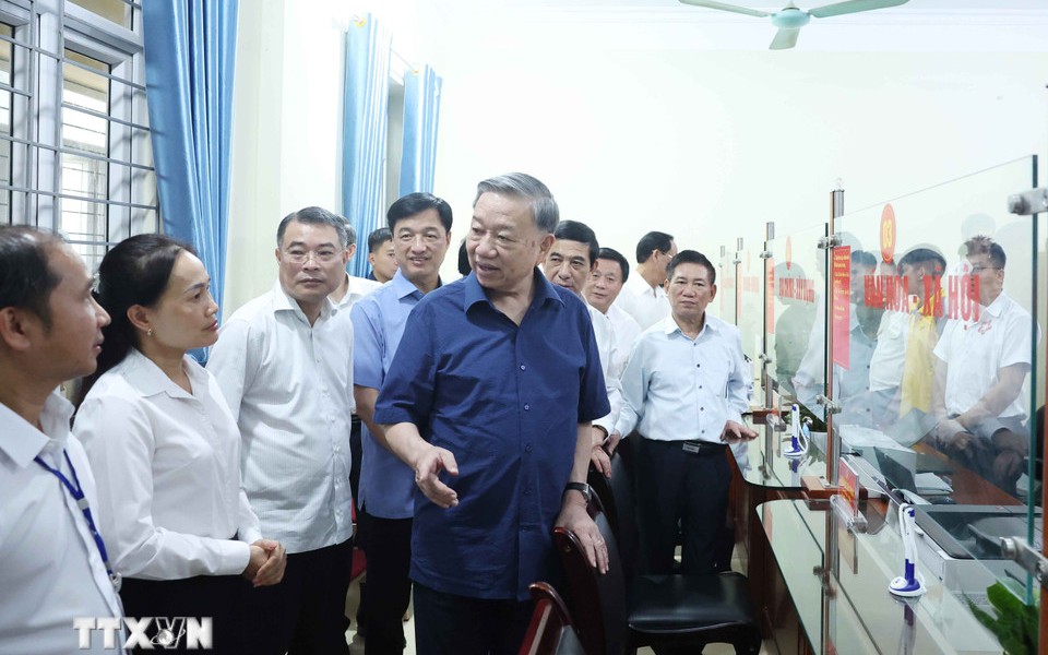 Tổng Bí thư Tô Lâm kiểm tra vận hành hoạt động hệ thống chính trị xã biên giới Si Pa Phìn