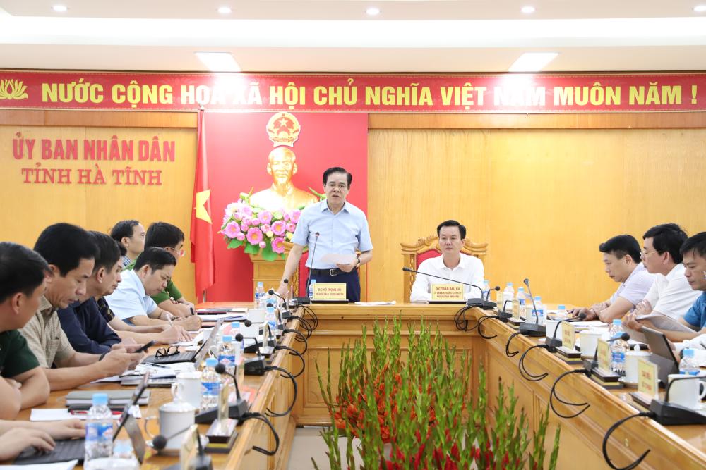 Chủ tịch UBND tỉnh H&agrave; Tĩnh y&ecirc;u cầu xử l&yacute; nghi&ecirc;m c&aacute; nh&acirc;n, tổ chức li&ecirc;n quan đến vụ lật xe kh&aacute;ch- Ảnh 1.