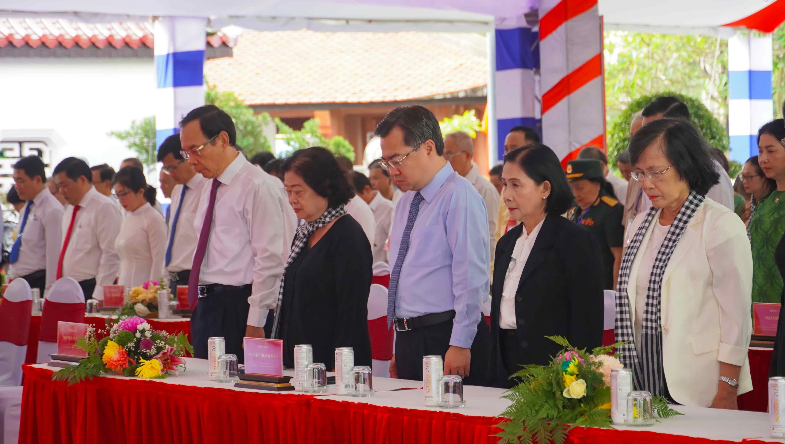 TP HCM trang trọng tổ chức Lễ giỗ Anh hùng liệt sĩ, người dân yêu nước tại Côn Đảo- Ảnh 2.