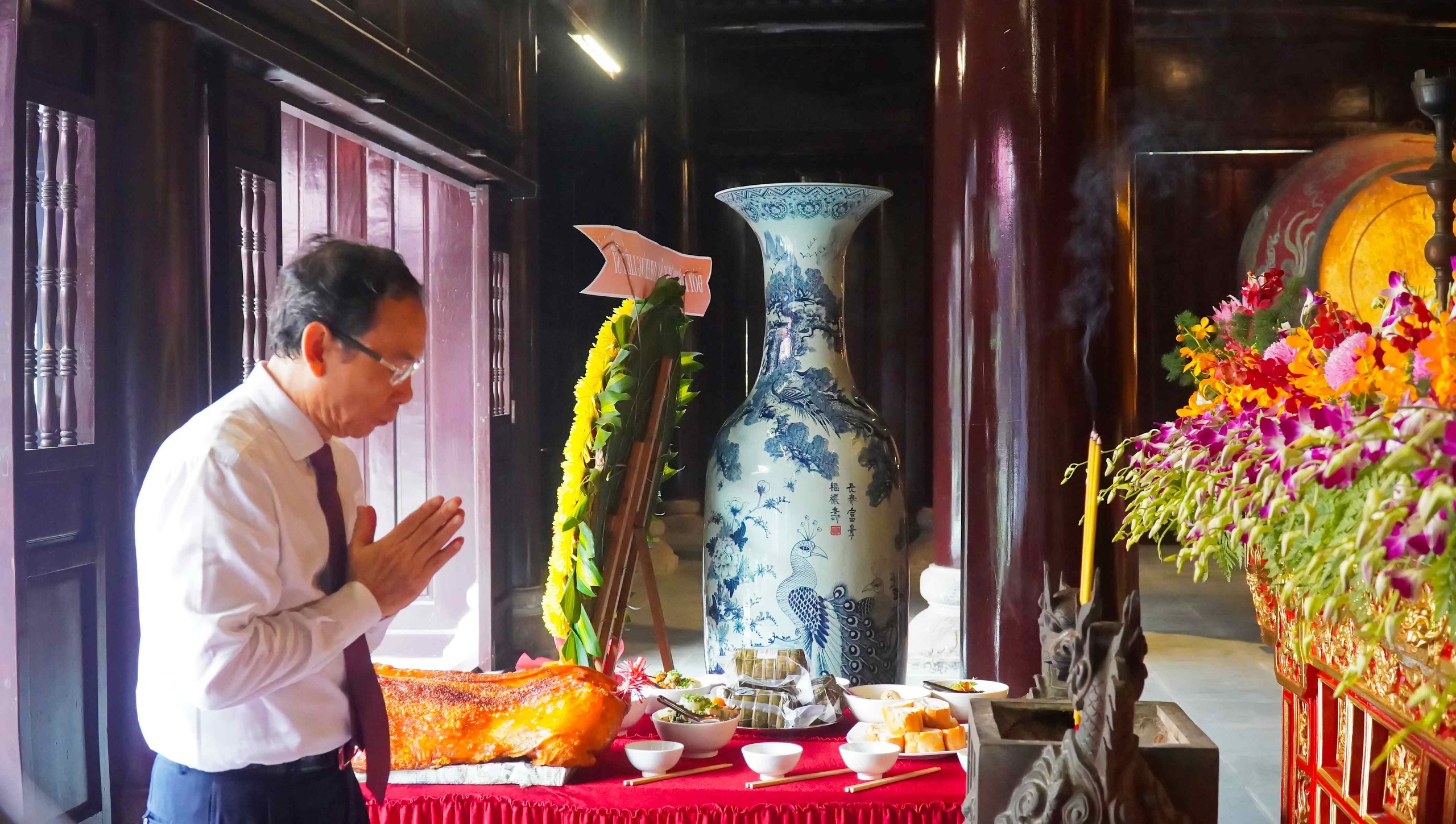 TP HCM trang trọng tổ chức Lễ giỗ Anh hùng liệt sĩ, người dân yêu nước tại Côn Đảo- Ảnh 7.