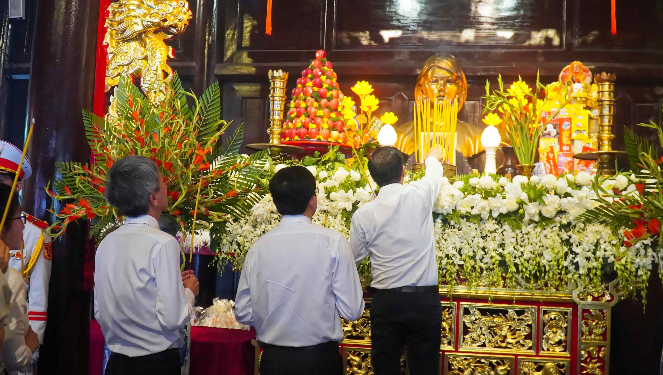 TP HCM trang trọng tổ chức Lễ giỗ Anh hùng liệt sĩ, người dân yêu nước tại Côn Đảo- Ảnh 12.