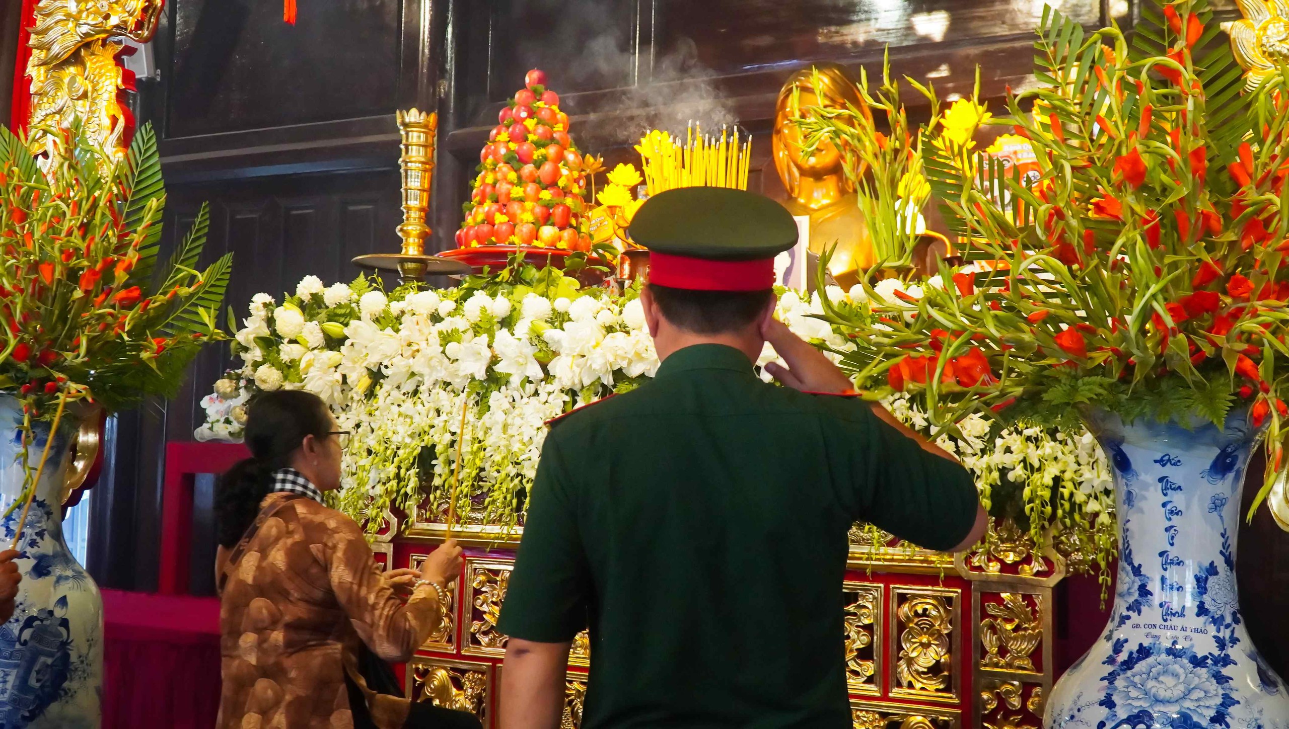 TP HCM trang trọng tổ chức Lễ giỗ Anh hùng liệt sĩ, người dân yêu nước tại Côn Đảo- Ảnh 13.