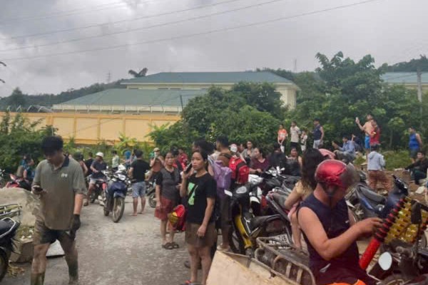 Giám đốc lên mạng xã hội phát trực tiếp khẳng định Thủy điện Bản Vẽ an toàn- Ảnh 3.