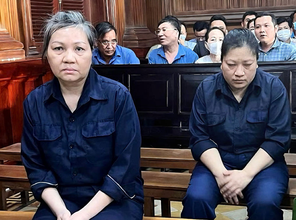 Mua tr&ugrave;ng căn hộ, h&agrave;ng trăm người kh&oacute;c r&ograve;ng- Ảnh 1.
