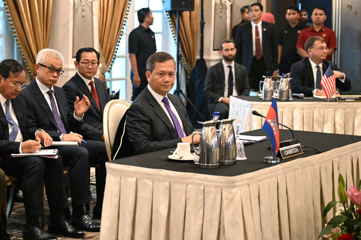 L&atilde;nh đạo Th&aacute;i Lan v&agrave; Campuchia đang đ&agrave;m ph&aacute;n ở Malaysia- Ảnh 2.