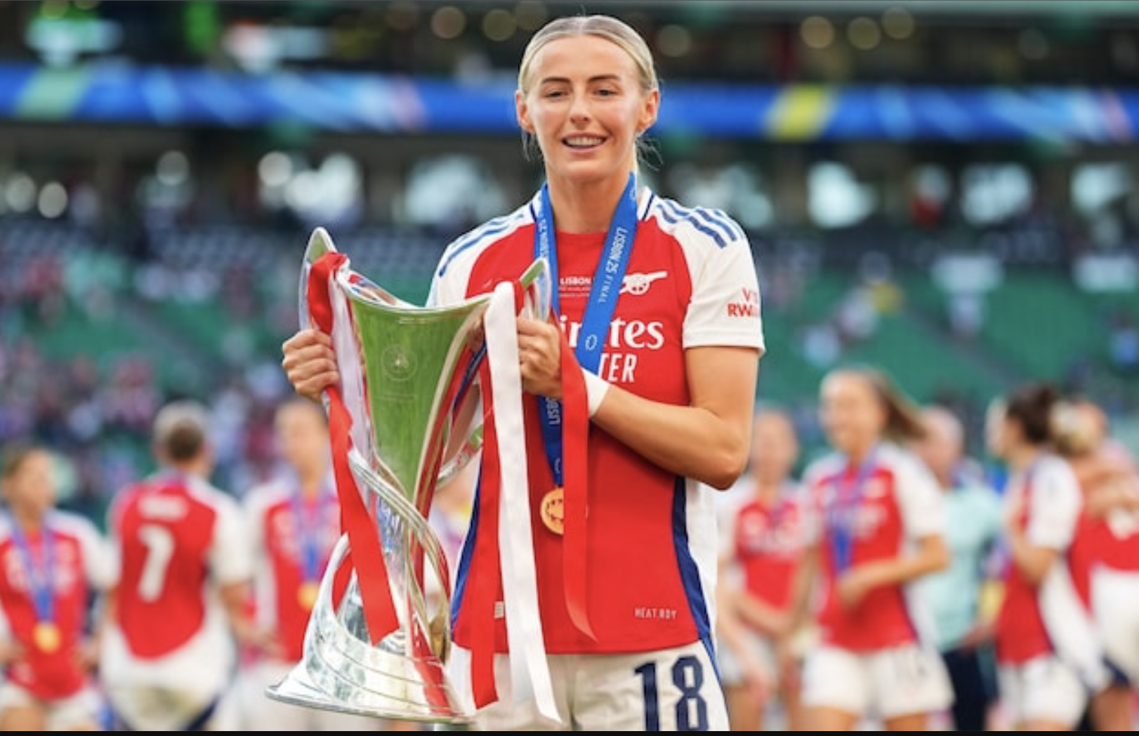 Chloe Kelly: H&agrave;nh tr&igrave;nh từ b&oacute;ng đ&aacute; đường phố đến biểu tượng Euro- Ảnh 3.