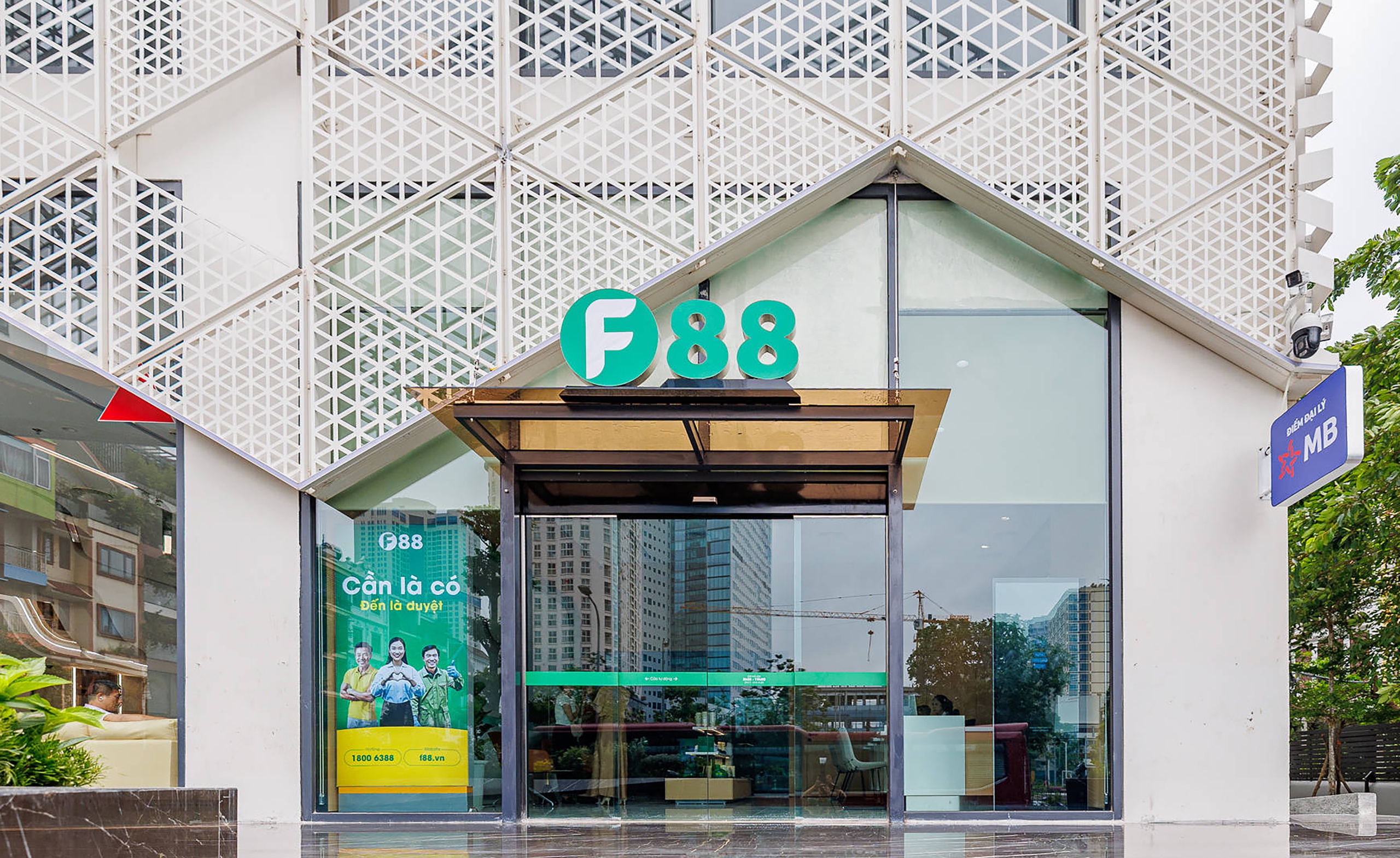 F88 bổ nhiệm th&agrave;nh vi&ecirc;n HĐQT mới l&agrave; CEO của&nbsp;c&ocirc;ng ty t&agrave;i ch&iacute;nh tỉ đ&ocirc; Th&aacute;i Lan- Ảnh 3.