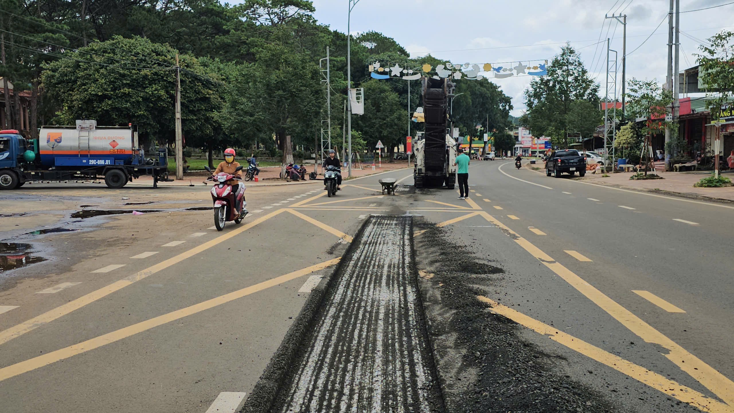 Cận cảnh Quốc lộ 19 vừa l&agrave;m đ&atilde; "tan n&aacute;t", địa phương quyết kh&ocirc;ng nhận b&agrave;n giao- Ảnh 10.