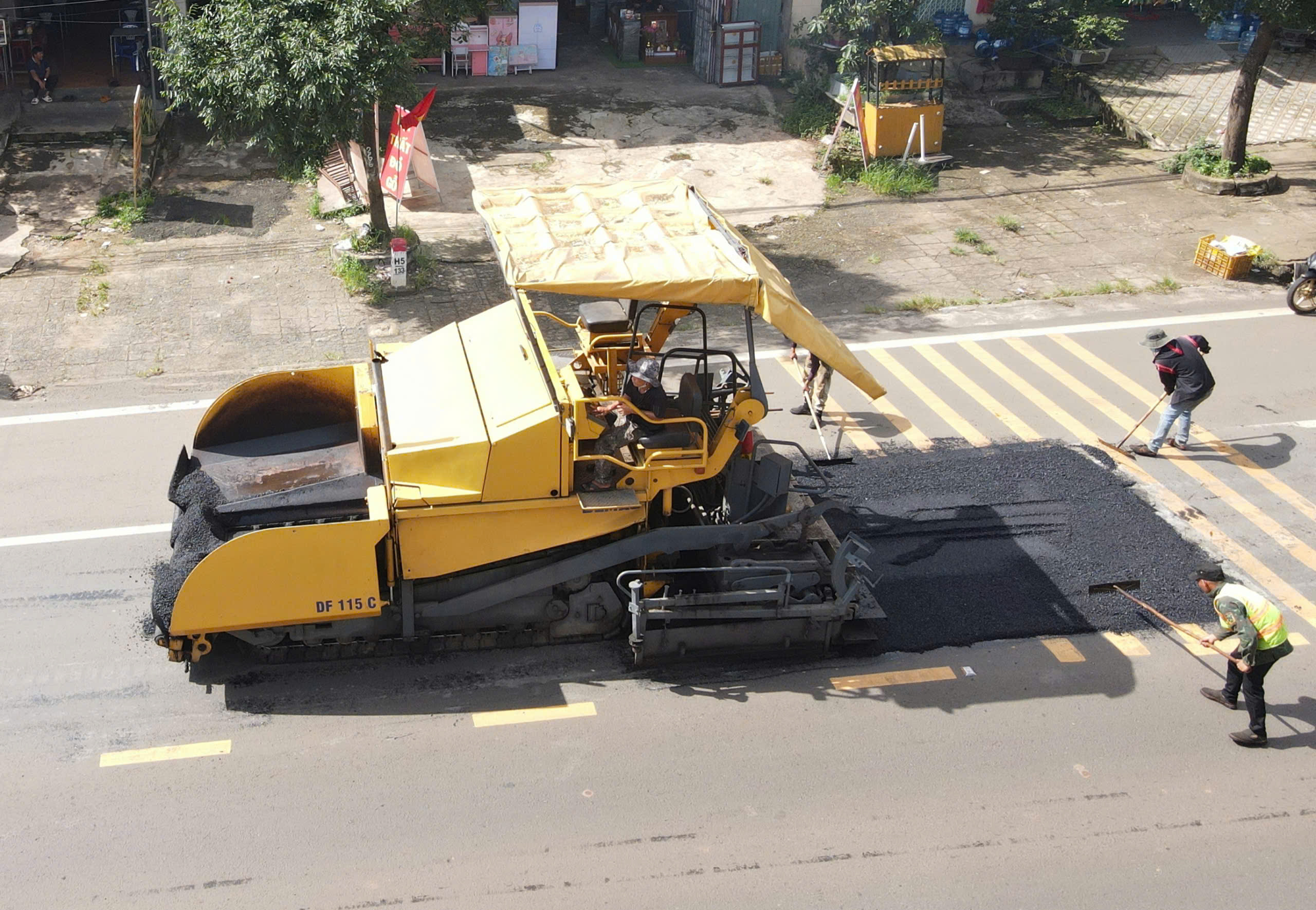 Cận cảnh Quốc lộ 19 vừa l&agrave;m đ&atilde; "tan n&aacute;t", địa phương quyết kh&ocirc;ng nhận b&agrave;n giao- Ảnh 8.