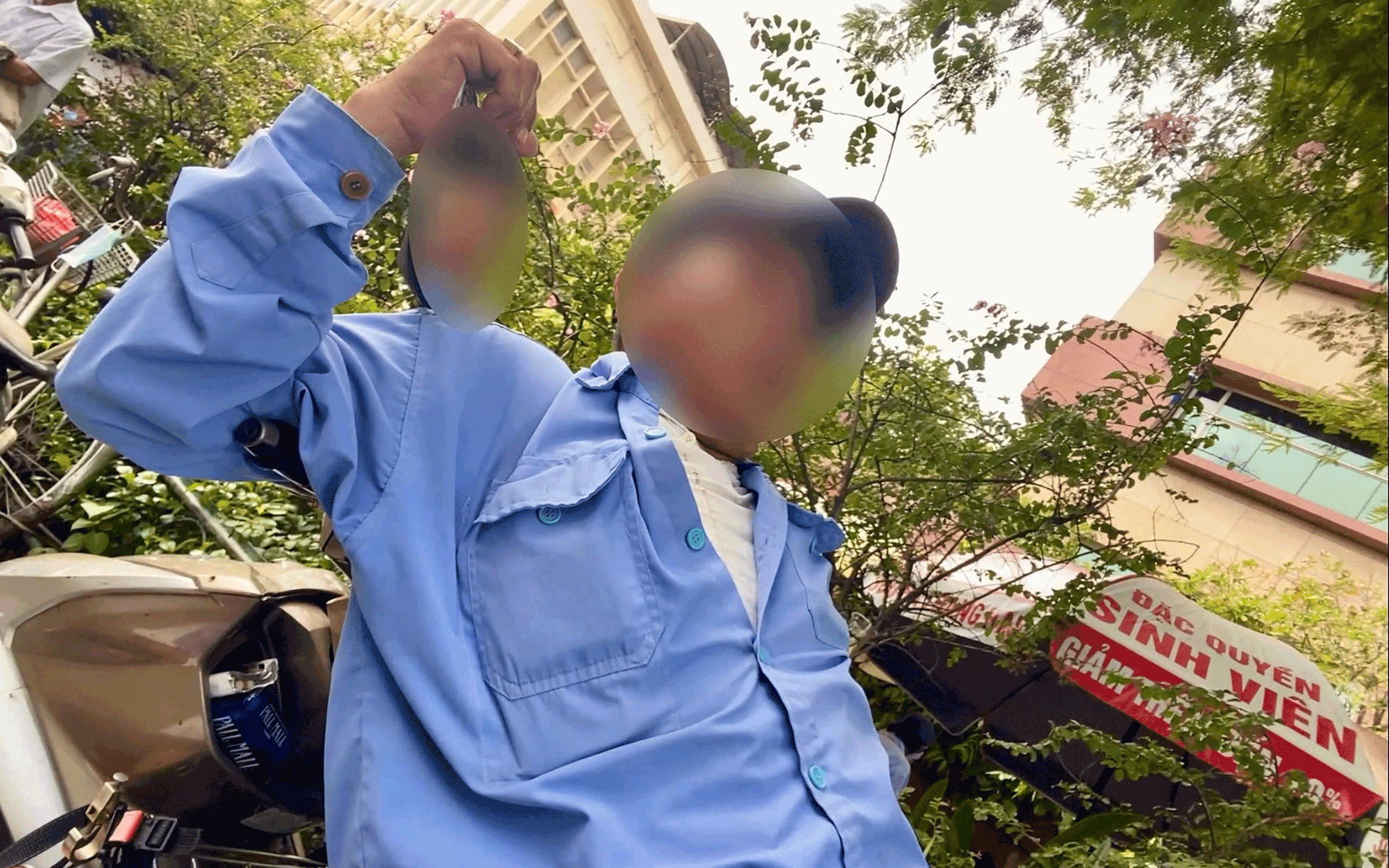 L&atilde;nh đạo TP HCM y&ecirc;u cầu C&ocirc;ng an l&agrave;m r&otilde; nội dung B&aacute;o Người Lao Động phản &aacute;nh về "c&ograve;" kh&aacute;m bệnh - Ảnh 4.