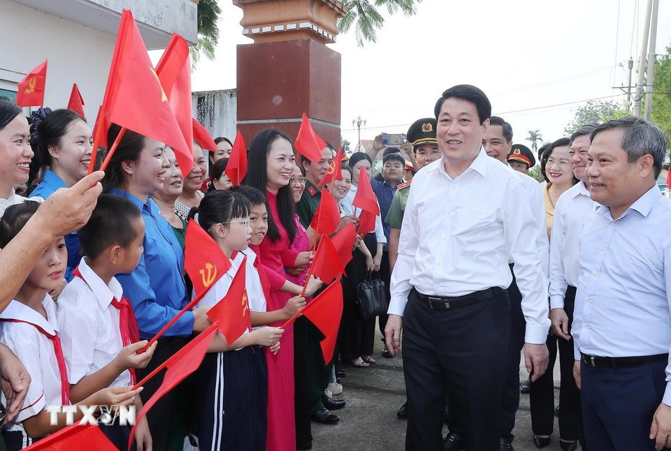Chủ tịch nước Lương Cường dự sinh hoạt chi bộ th&ocirc;n tại Quảng Ninh- Ảnh 1.