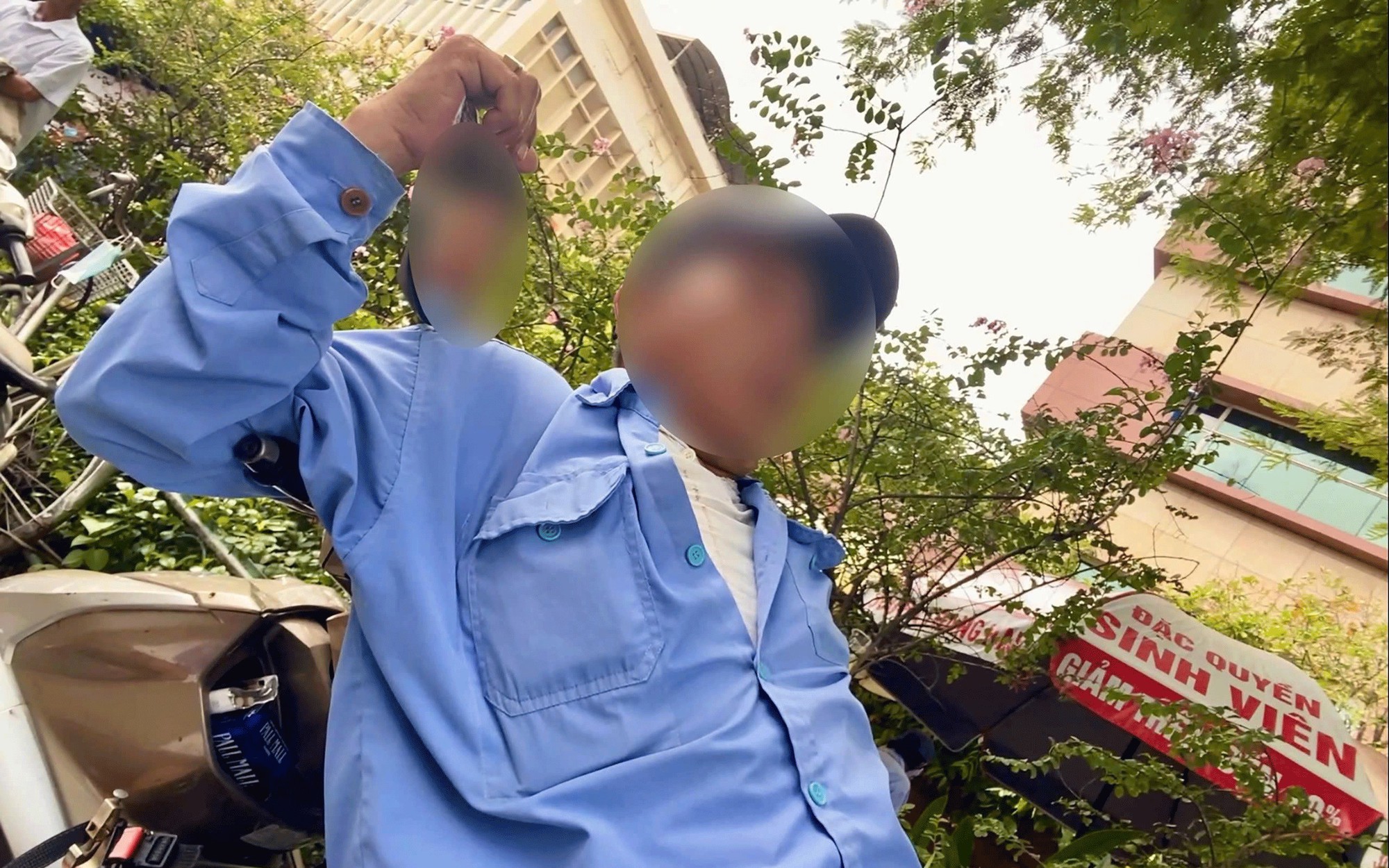 Để "cò" khám chữa bệnh hết đất sống