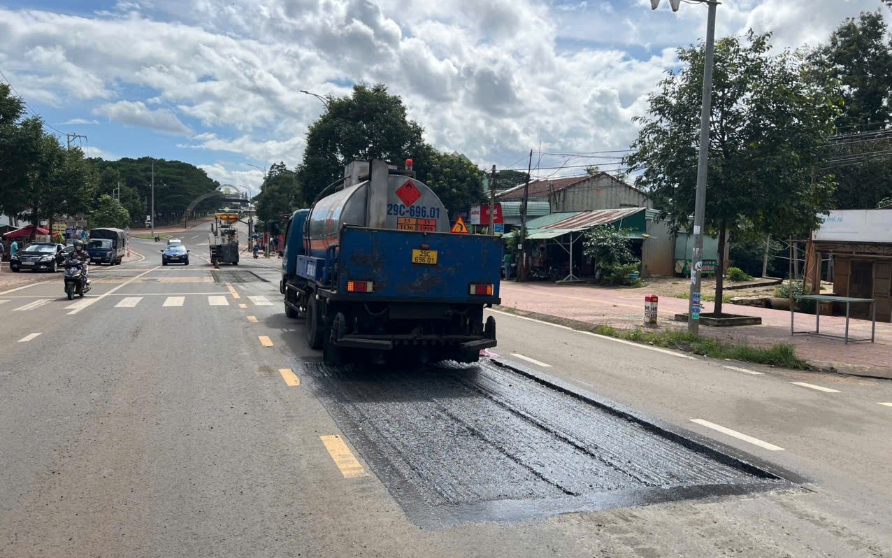 Quốc lộ 19 Gia Lai hư hỏng nặng sau mưa đầu mùa 2026 - Ảnh 2.