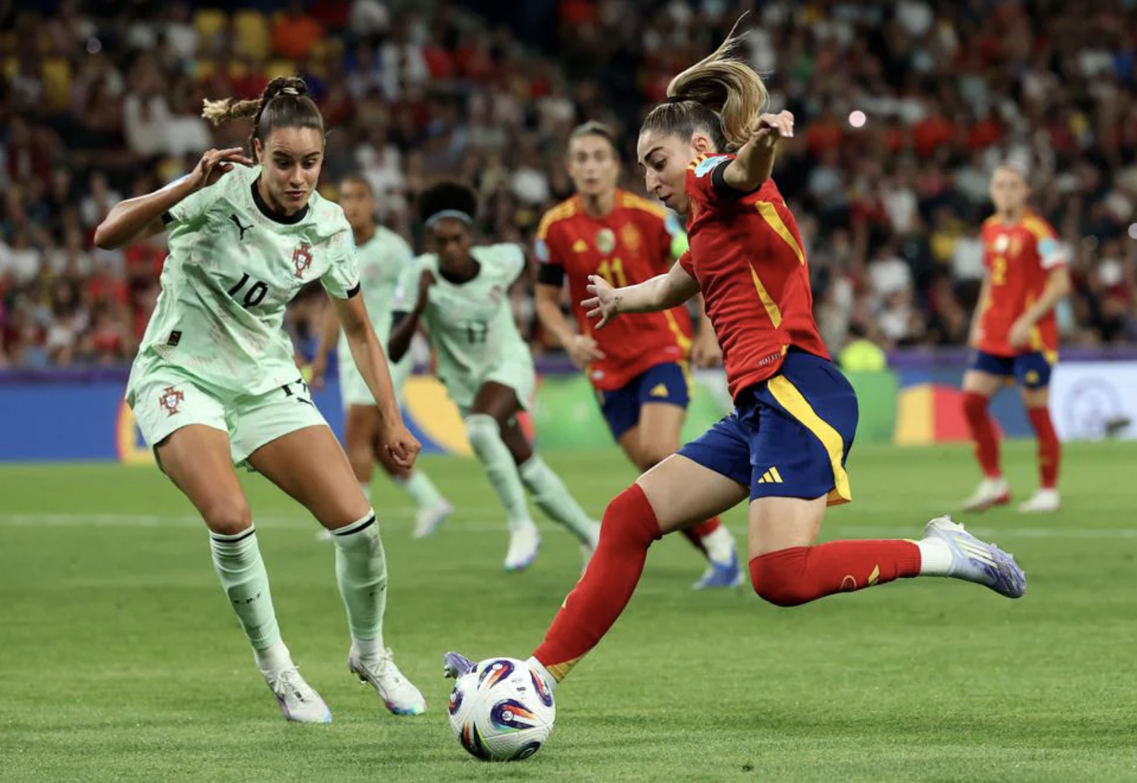 Tây Ban Nha thắng đậm láng giềng Bồ Đào Nha tại Euro Women 2025- Ảnh 3.