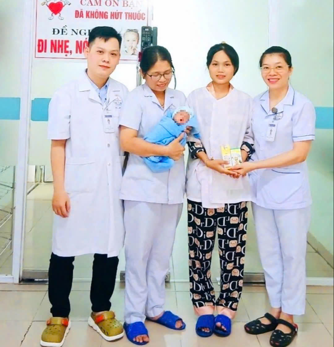 Kích hoạt báo động đỏ cứu bệnh nhi bị thủng dạ dày - Ảnh 1.