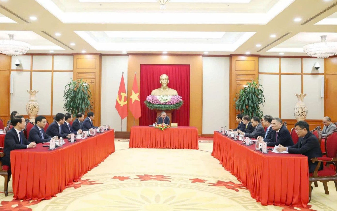 Mở cơ hội, triển vọng hợp tác sau điện đàm của Tổng Bí thư Tô Lâm và Tổng thống Donald Trump