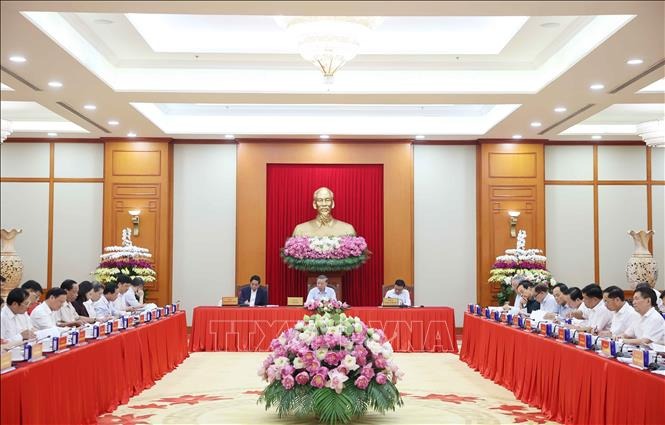 Tổng Bí thư Tô Lâm: Văn kiện là ngọn đuốc soi đường, là cẩm nang hành động cho toàn Đảng - Ảnh 3.