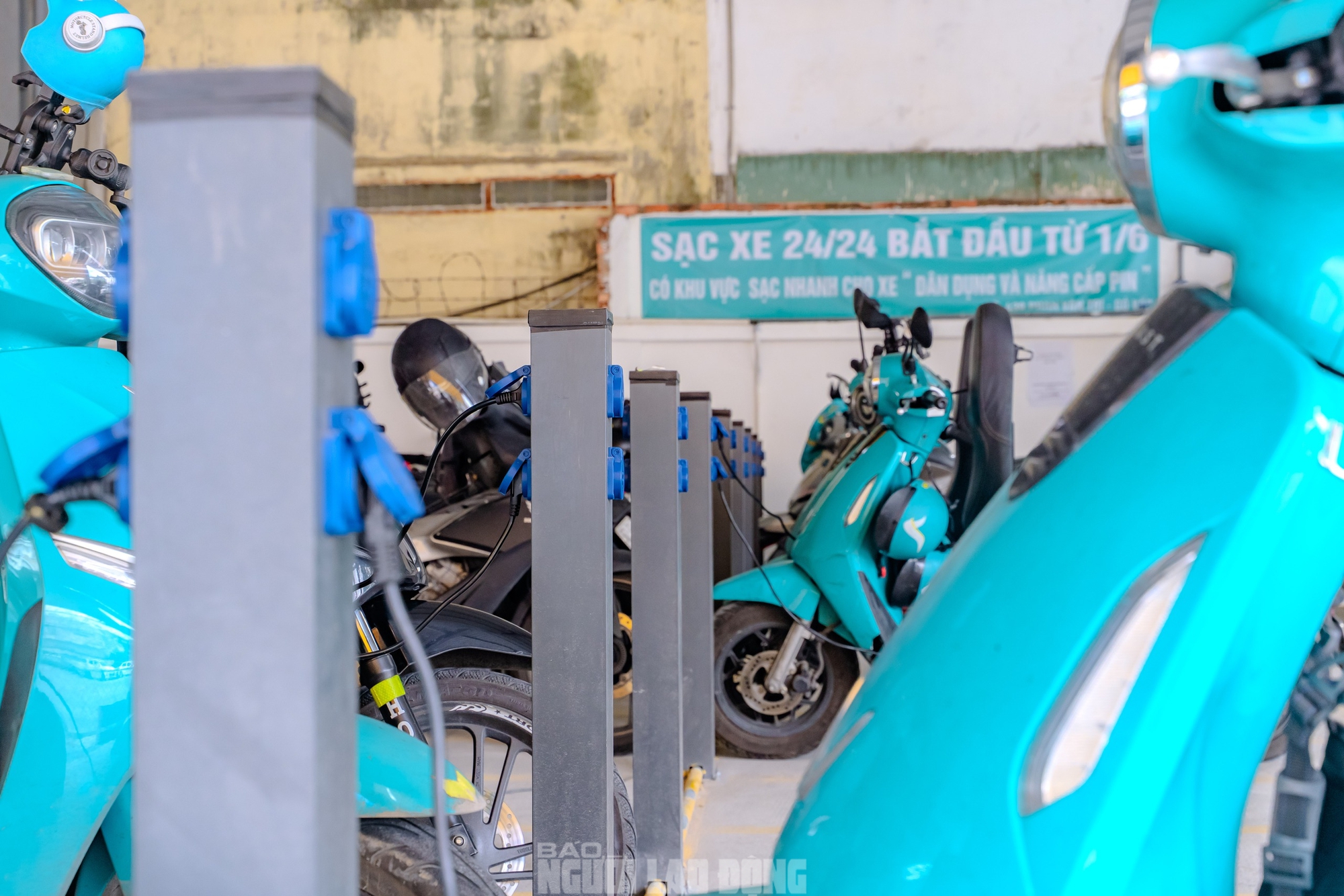 M&ocirc; h&igrave;nh qu&aacute;n c&agrave; ph&ecirc; kết hợp trạm sạc xe điện si&ecirc;u lợi nhuận của Trần anh Th&agrave;nh - Ảnh 11.