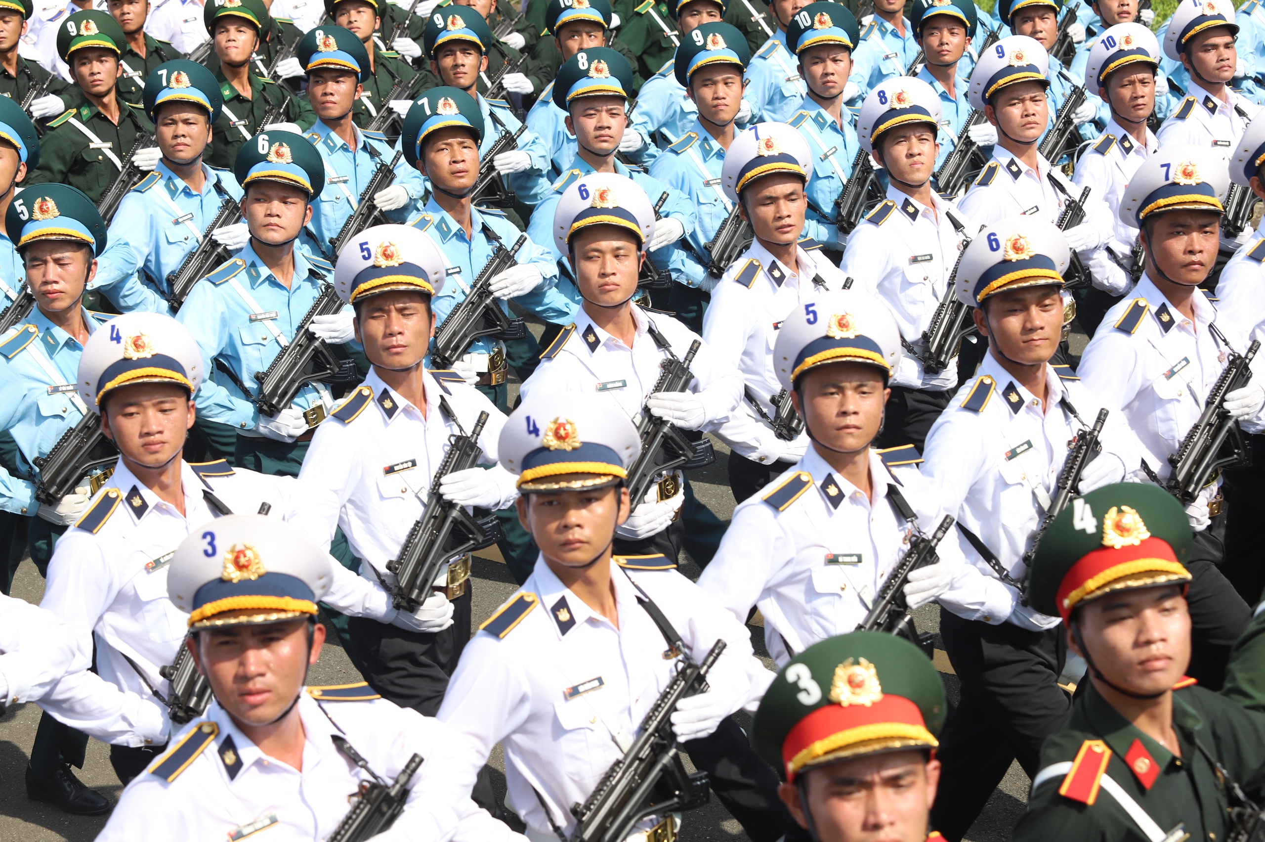 Chiến sĩ qu&acirc;n đội đổ mồ h&ocirc;i tr&ecirc;n thao trường, sẵn s&agrave;ng diễu binh, diễu h&agrave;nh ng&agrave;y Quốc kh&aacute;nh 2-9- Ảnh 5.