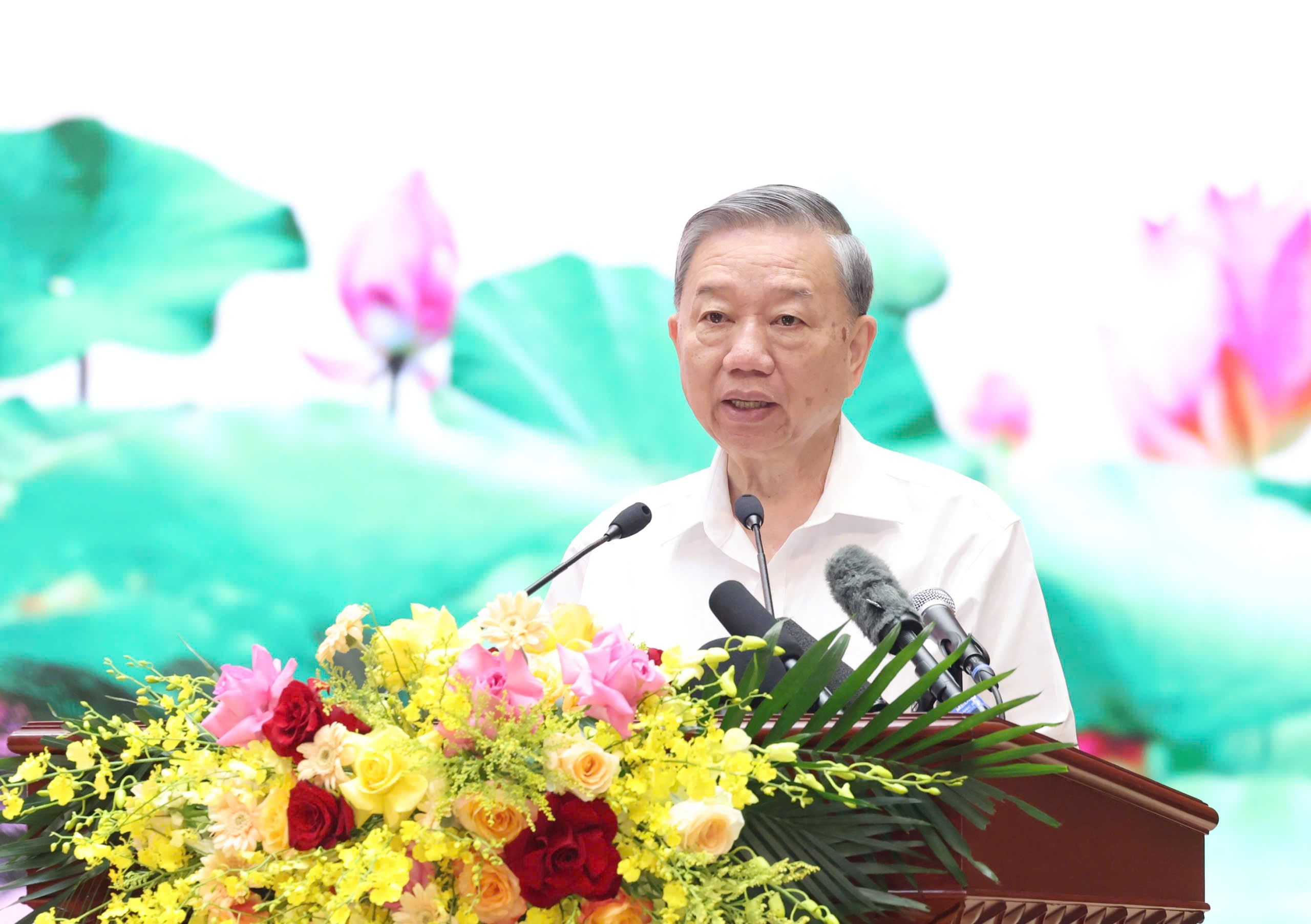 Tổng B&iacute; thư T&ocirc; L&acirc;m: Ph&aacute;t huy truyền thống cha &ocirc;ng, nỗ lực đạt những kỳ t&iacute;ch trong tương lai - Ảnh 2.