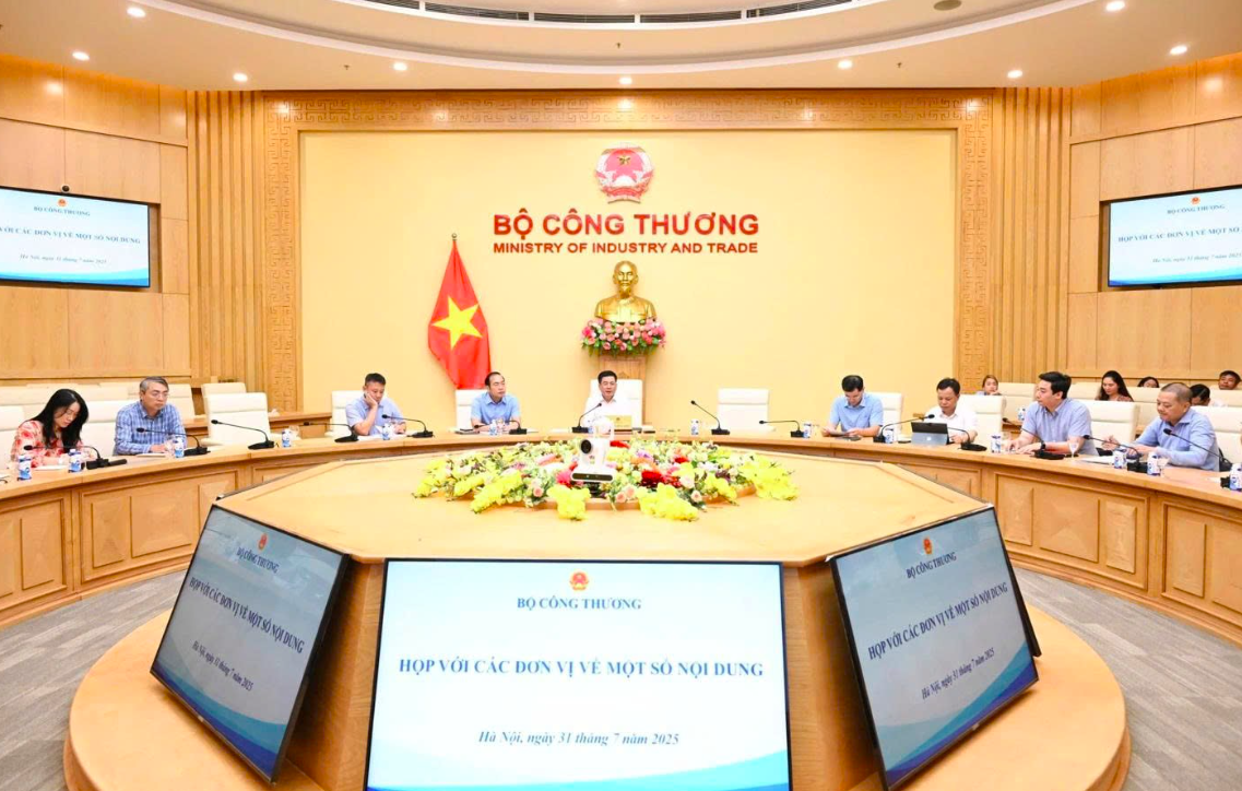 34 L&atilde;nh đạo cấp Cục , vụ bộ C&ocirc;ng Thương xuống địa phương thực hiện nhiệm vụ g&igrave;? - Ảnh 1.