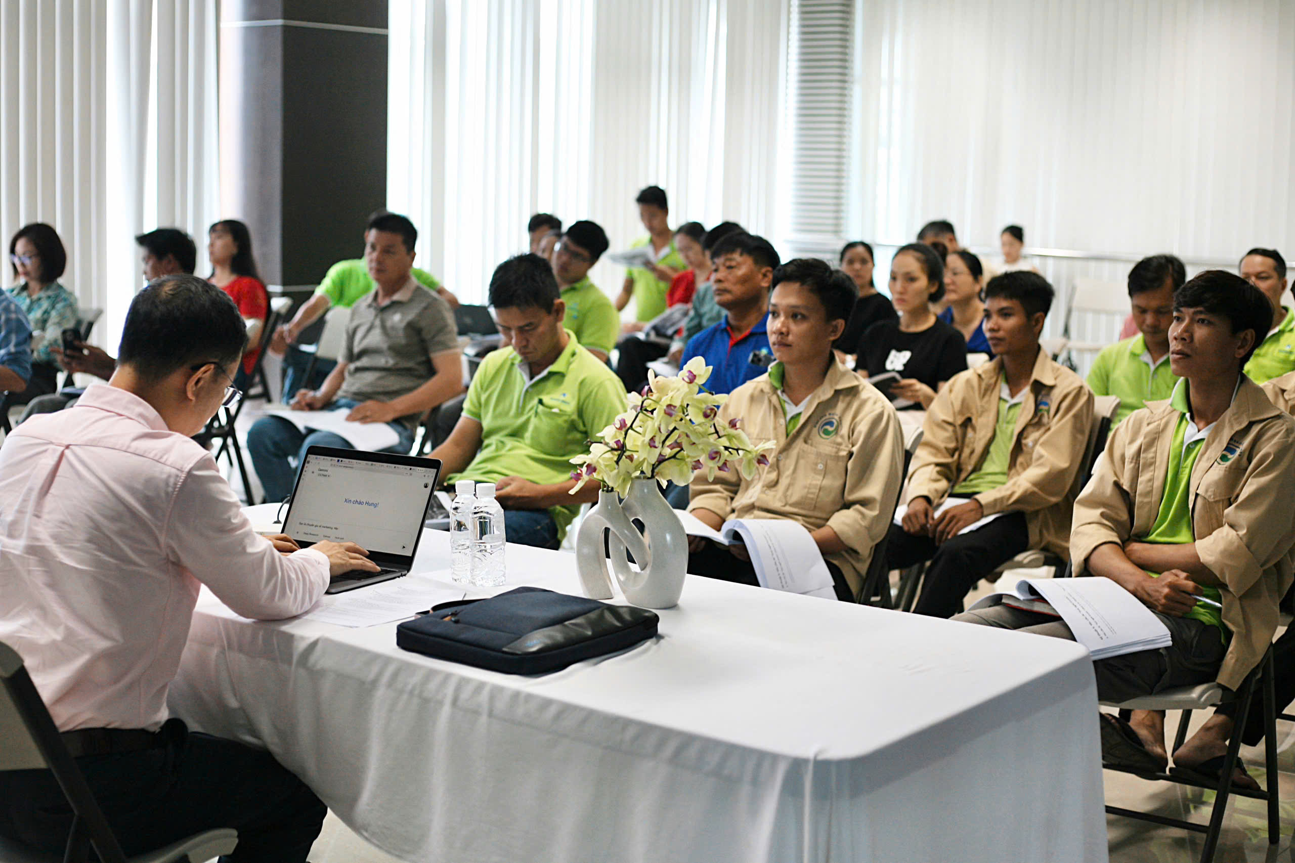 VWS tập huấn &ldquo;ứng dụng AI&rdquo;cho c&ocirc;ng nh&acirc;n vi&ecirc;n: Từng bước đưa c&ocirc;ng nghệ v&agrave;o thực tiễn - Ảnh 2.