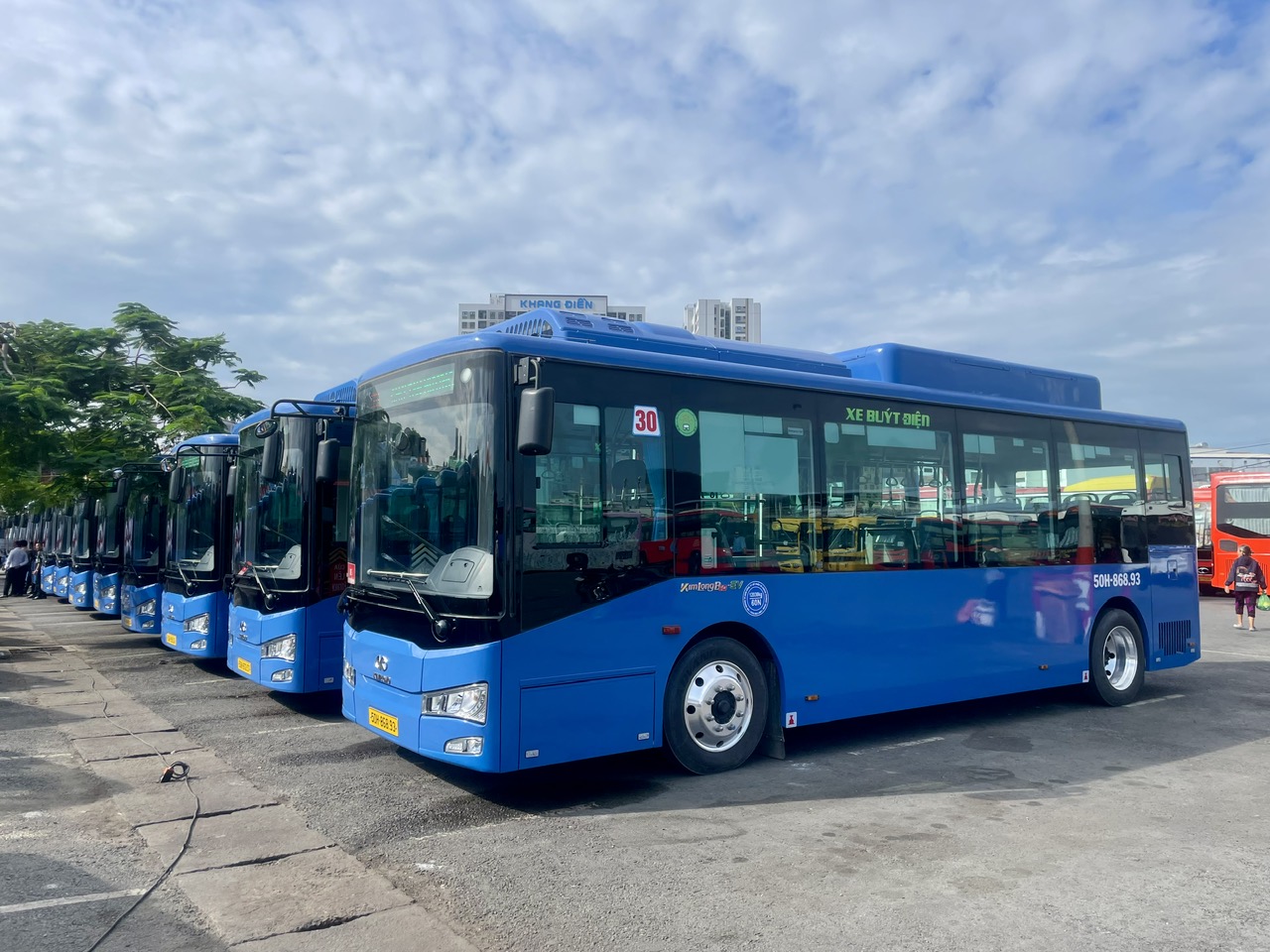 Ng&agrave;y mai, TP HCM đưa th&ecirc;m 600 xe bu&yacute;t mới v&agrave;o hoạt động - Ảnh 2.