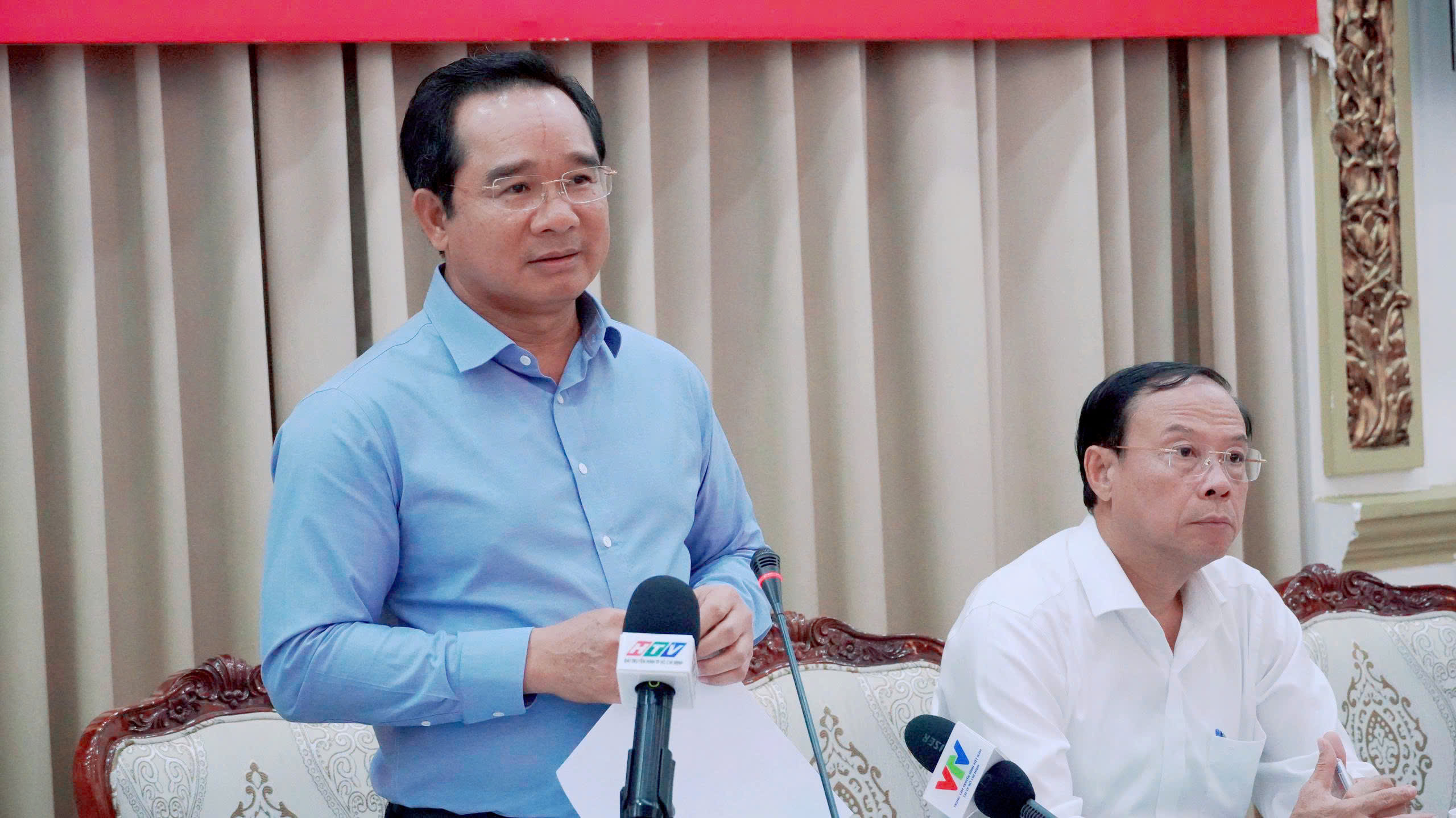 Chủ tịch UBND TP HCM: "Chúng ta đã về chung một nhà, hãy xóa ranh giới hành chính cũ trong đầu"- Ảnh 2.