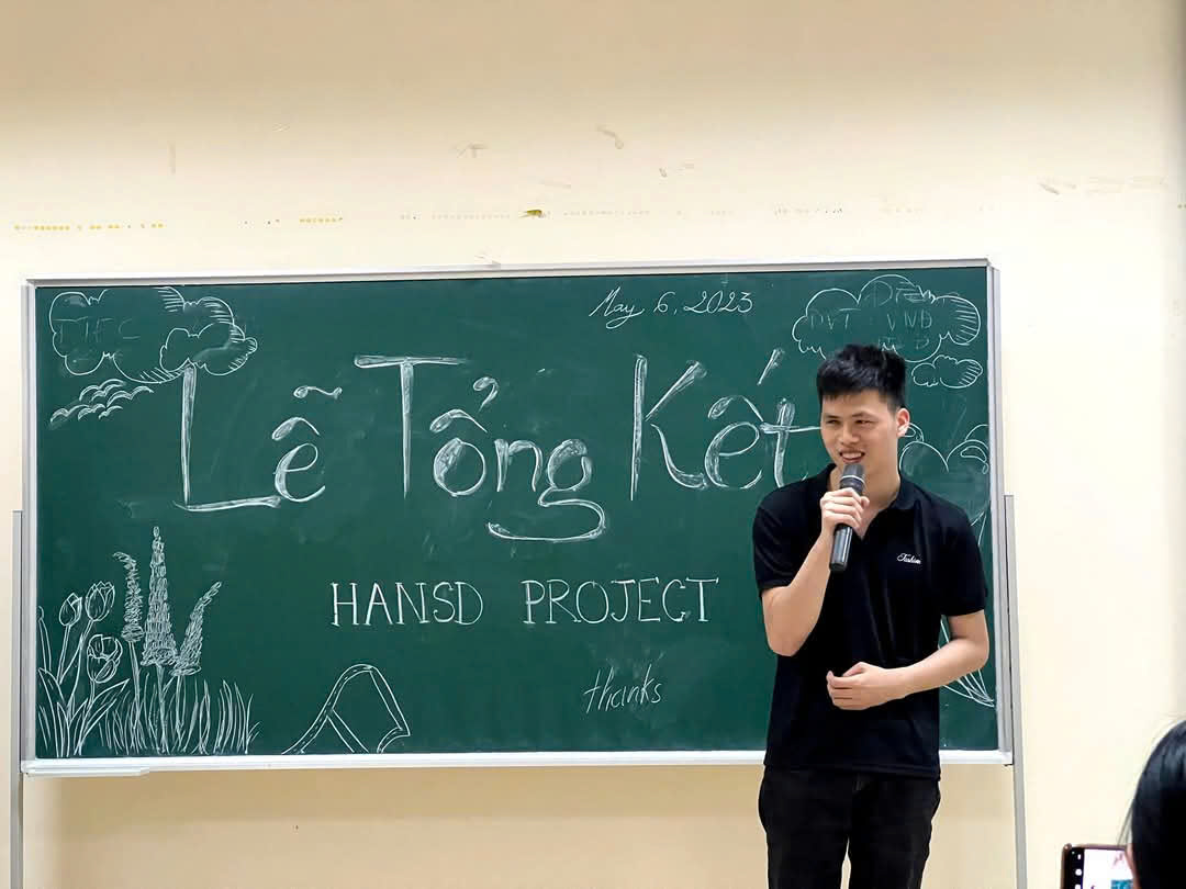 Cuộc thi viết &ldquo; L&Ograve;NG TỐT QUANH TA &rdquo;: Ch&agrave;ng khiếm thị truyền cảm hứng cho cộng đồng - Ảnh 1.