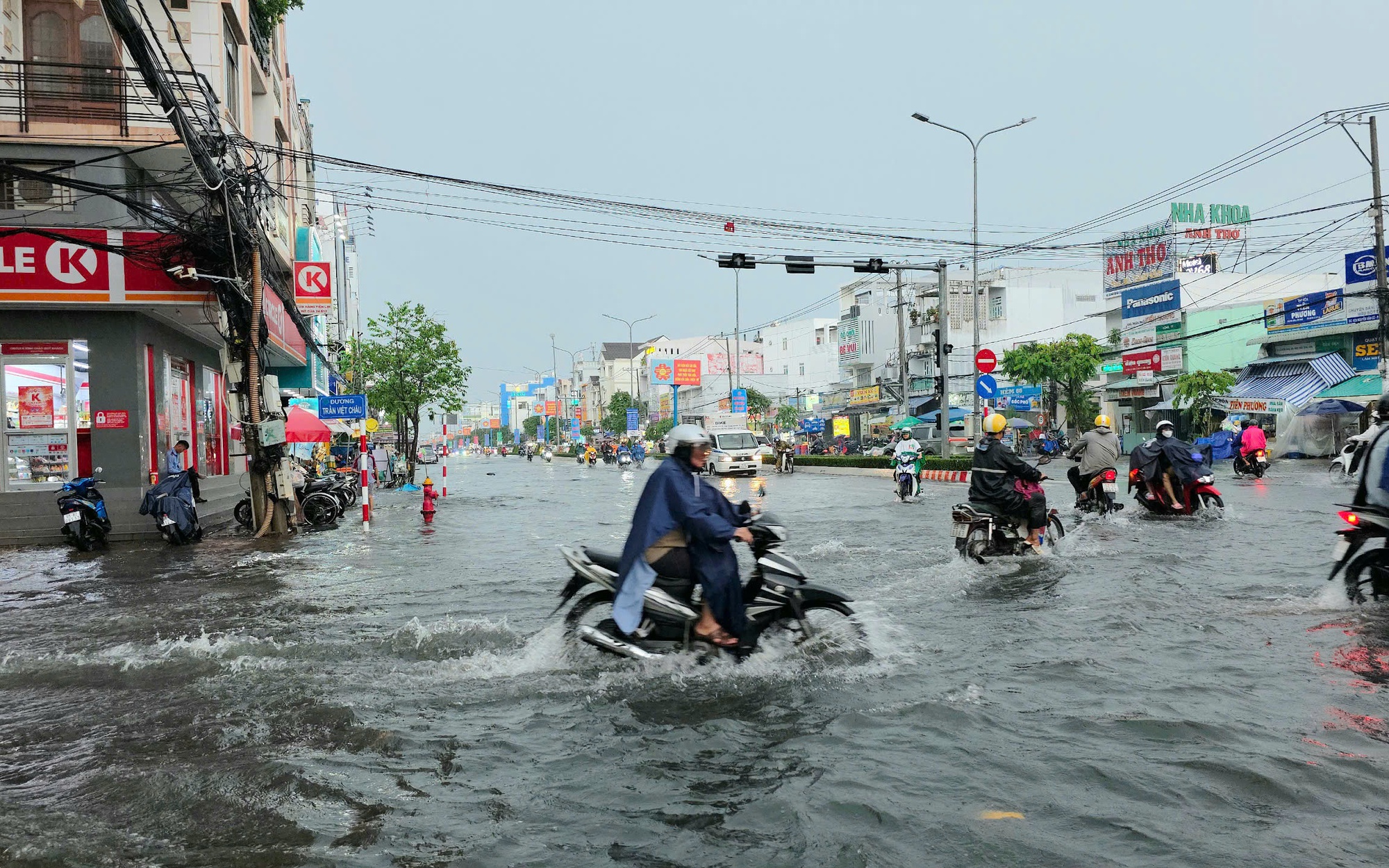 Trăn trở việc ngập nước, Chủ tịch Cần Thơ treo thưởng 50 triệu đồng cho ý tưởng chống ngập hiệu quả