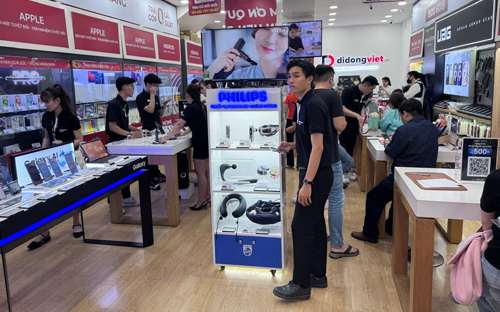 Hàng hóa đồng loạt giảm giá
