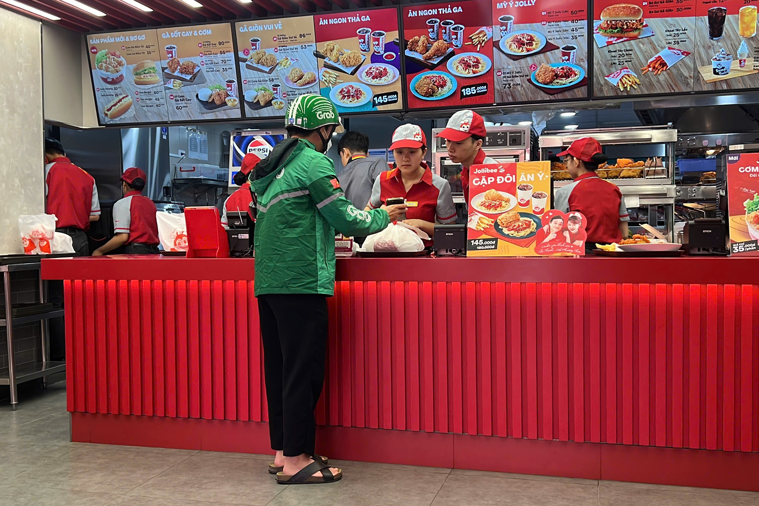 Muôn mặt nghề giao hàng (*): Cần mở rộng mạng lưới an sinh- Ảnh 1.