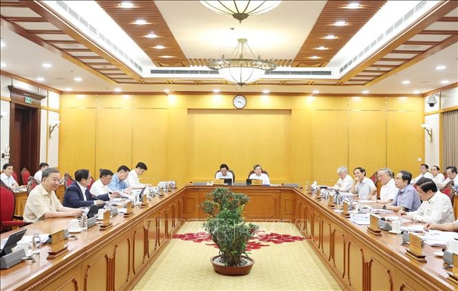 Tổng B&iacute; thư T&ocirc; L&acirc;m: Tăng cường kiểm tra, kịp thời 
th&aacute;o gỡ kh&oacute; khăn khi vận h&agrave;nh bộ m&aacute;y mới- Ảnh 1.