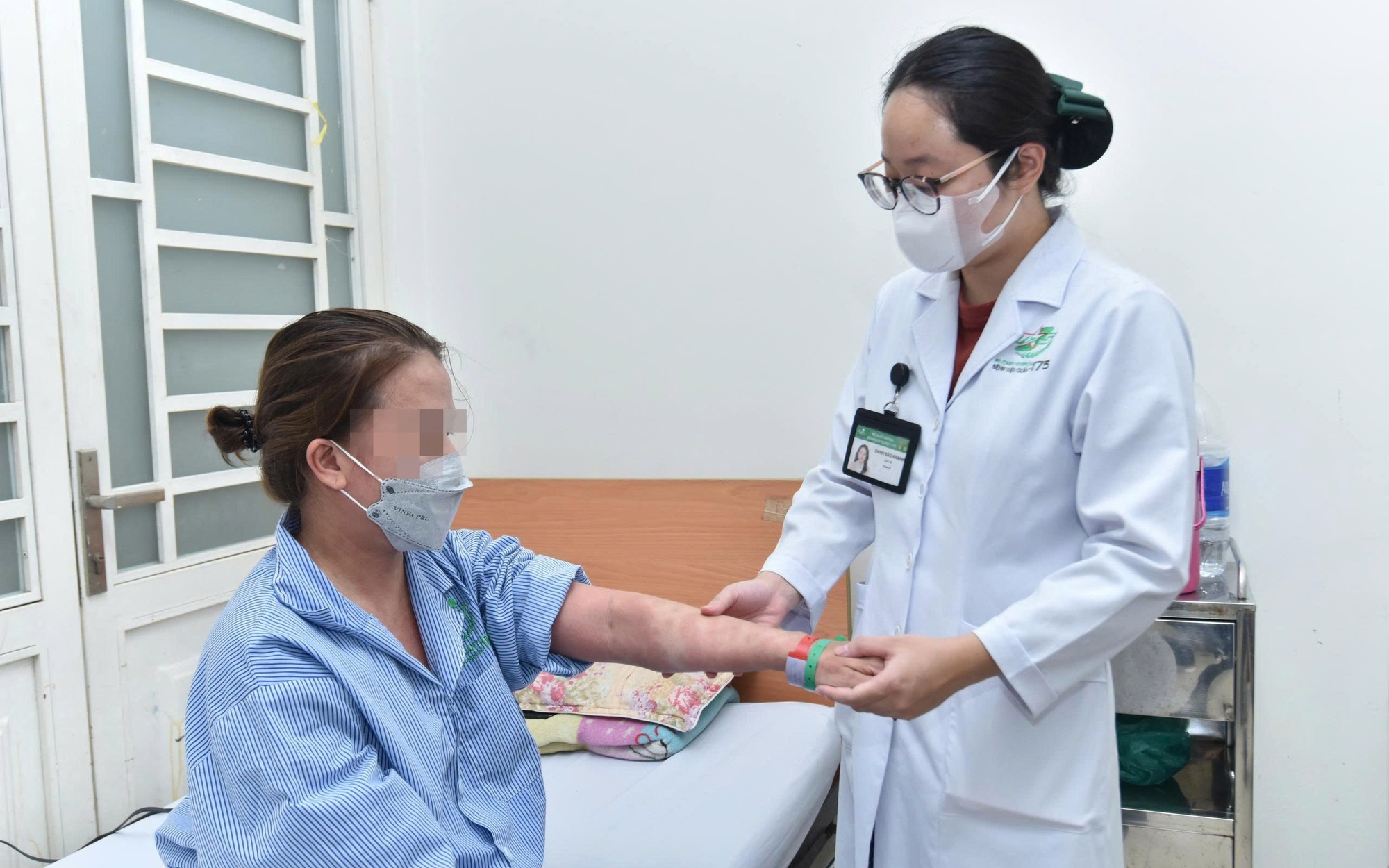 Một phụ nữ suýt chết khi uống collagen, thuốc giảm cân mua trên mạng