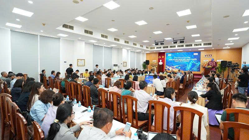Báo chí đồng hành, thúc đẩy phát triển kinh tế tư nhân- Ảnh 1.
