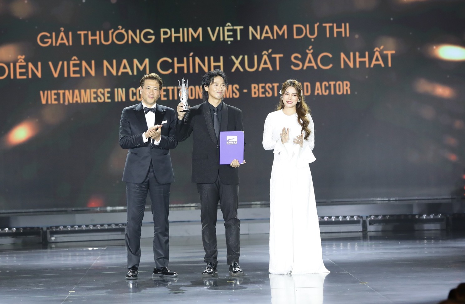 “Chị dâu” của Khương Ngọc thắng lớn ở Liên hoan phim châu Á Đà Nẵng- Ảnh 2.