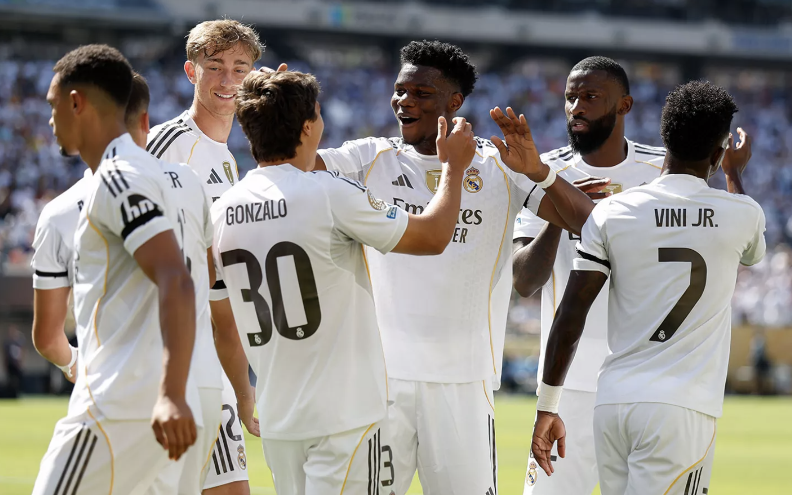 Real Madrid thắng nghẹt thở Dortmund, chờ chạm trán PSG ở bán kết