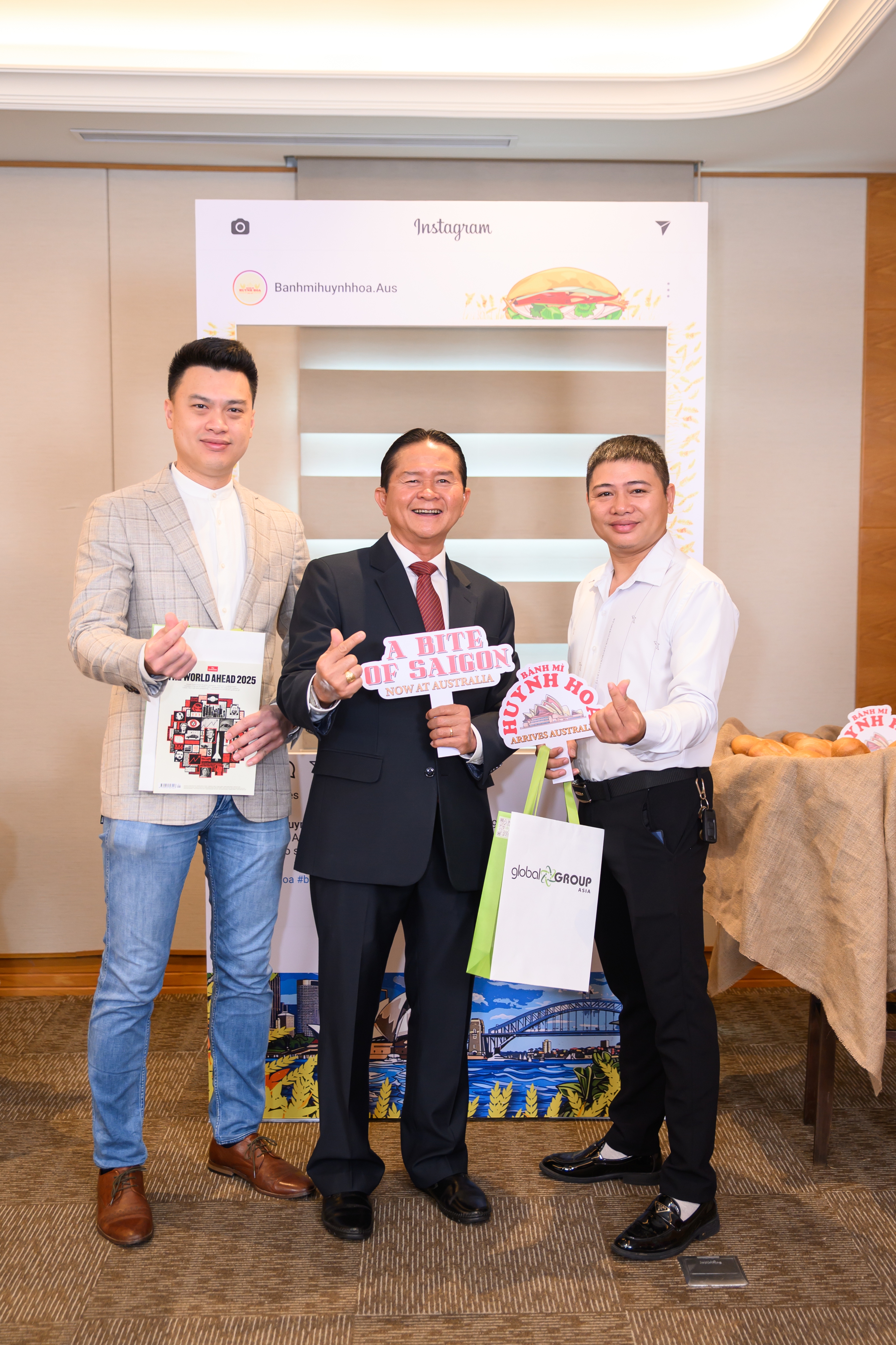 Posh Lifestyle bắt tay bánh mì Huynh Hoa đưa sản phẩm sang Úc - Ảnh 1.