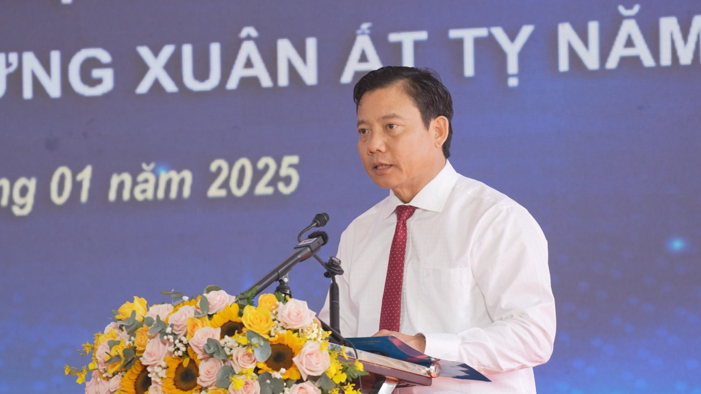 Nhiệm vụ của Chủ tịch và 5 Phó Chủ tịch UBND tỉnh Tây Ninh trong nhiệm kỳ 2021 - 2026 - Ảnh 5.
