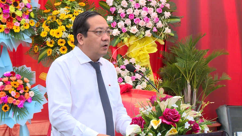 Nhiệm vụ của Chủ tịch và 5 Phó Chủ tịch UBND tỉnh Tây Ninh trong nhiệm kỳ 2021 - 2026 - Ảnh 3.