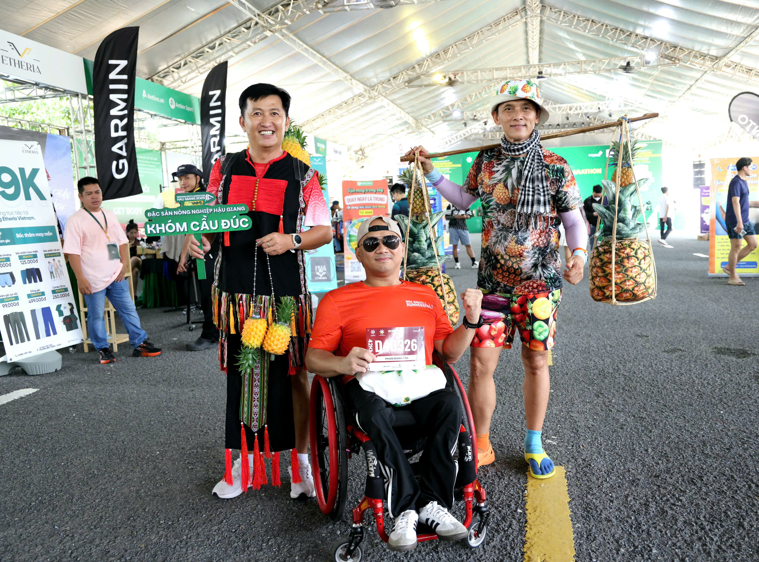Những h&igrave;nh ảnh vui nhộn tại giải marathon quốc tế đầu ti&ecirc;n của TP Cần Thơ mới- Ảnh 3.