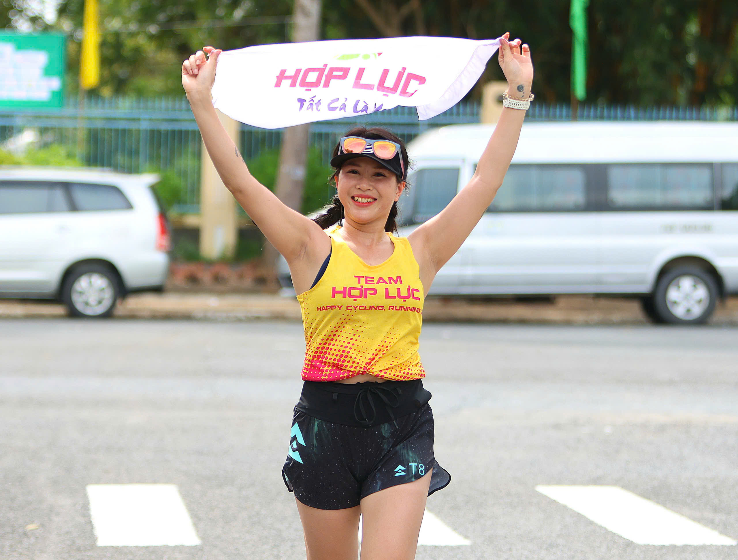 Những h&igrave;nh ảnh vui nhộn tại giải marathon quốc tế đầu ti&ecirc;n của TP Cần Thơ mới- Ảnh 9.